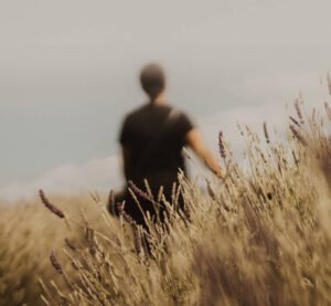 Leia mais sobre o artigo How to Deal with Loneliness in a Relationship